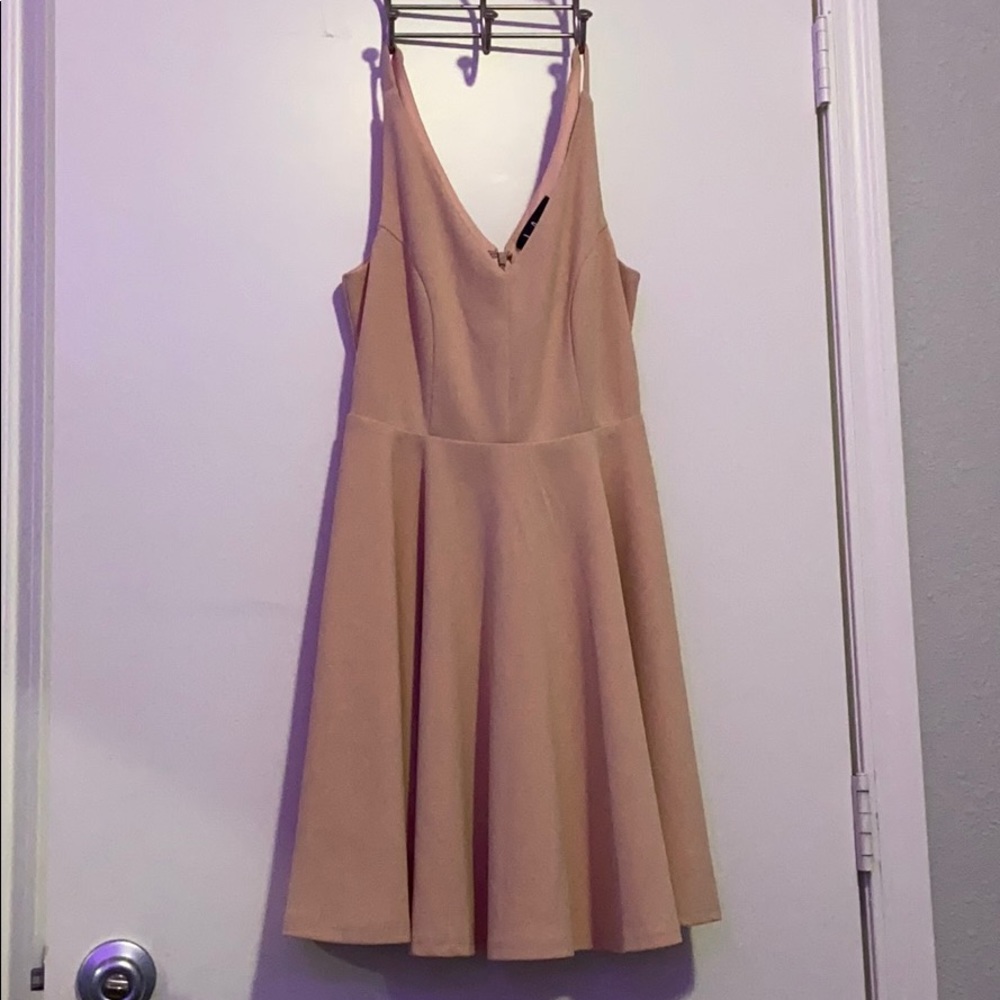 Super cute peach dress